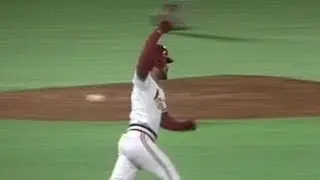 1987 NLCS Gm7: Oquendo belts three-run homer