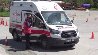 MUŞ - 4 ildeki ambulans şoförlerine güvenli sürüş eğitimi veriliyor