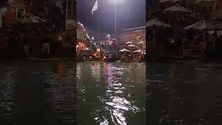 Haridwar #TravelVlog #IndiaTravel #GangaAarti SpiritualJourney....🙏 वीडियो को लाइक, शेयर , subscribe