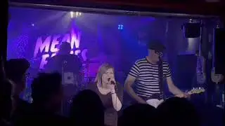 Wen will ich verarschen? ( Ninja Dolls ) Live im Pitcher