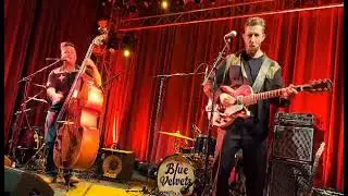 THE BLUE VELVETS - MIDNIGHT HOUR (When i bop)