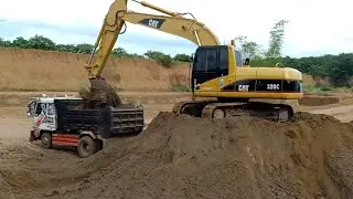 Hyundai 5ton Dump Trucks With CAT 320c Excavator News