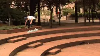 THE BEST BIGFLIP DOWN STAIRS EVER - KYLE BILLUPS