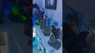 Batman Statue Display 😱 #dcmultiverse #batman #dc #dccomics #statue #batcave #hottoys #sideshow