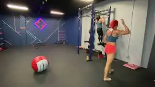 PUSH & PULL WORKOUT WITH MEGHAN AFTER HOURS!