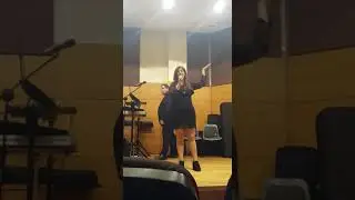 Conchi izquierdo recita 