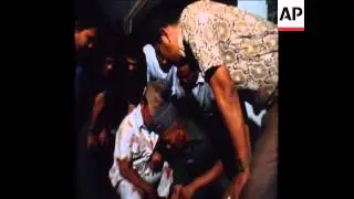 SYND 23-8-71 BOMB AT OPPOSITION PARTY RALLY