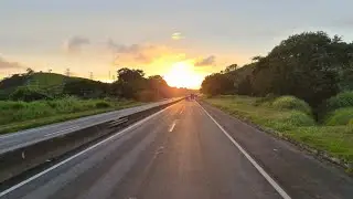 EP 609/25. Por do sol lindo na Dutra. Tive que parar pra dormir 😴. 