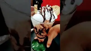 Sundaes Gelato Ice cream  Newbury UK  #icecream #sundaes #gelato #vipulandyashavlogs #ukvloggers