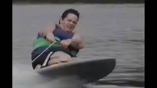 16 1998 Knee skiing at Lake Dauterive 4