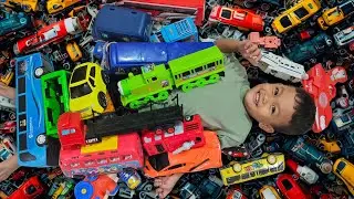 Mainan Bachtiar 🚗 : Mencari Mainan, Koleksi Mainan, Pesawat Terbang, Bus Tayo, Mobil Mainan