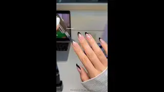 Используйте набор Apres X Kuromi&trade; Gel-X с @heluviee! 💟