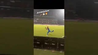 This amazing athletic catch by Hardik Pandya is too good to be missed 😍