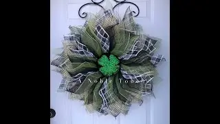 St. Patrick's Day Flower Wreath, Luck of the Irish Wreath, Shamrock Wreath by A Noble Touch