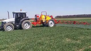 Wiosna 2021 Valtra vs Lamborghini, Bogballe&Woprol.