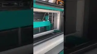 High speed warp knitting machine