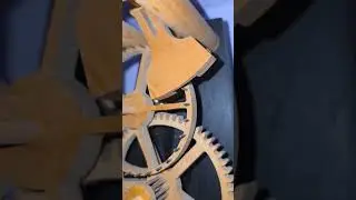 Wooden wall clock 