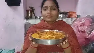 Doston Humne Banai Hai Aalu ki chips ki pakaudi Shsdhi devi vlogs