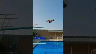CRAZY 3M SPLASHDIVING (Triple backflip)