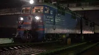 ВЛ80С-1857 прибывает на станцию Чу, Казахстан, 05.12.13г.