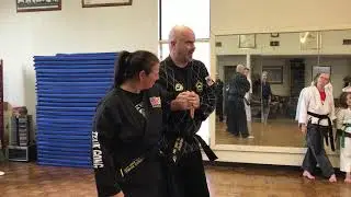 John B. Murphy Shows a Proper Compression Wrist Lock (2019)