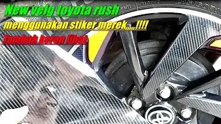 Stiker karbon dan stiker merah Reflektif velg mobil toyota rush