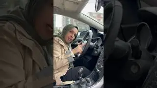 Kardeşime araba s&uuml;rmeyi &ouml;ğrettim,bak bu anahtar bak bu vites bak bu direksiyon dedim #shotrs #araba