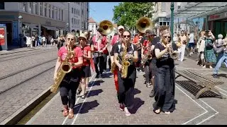 Funky Marching Band, It's All Good