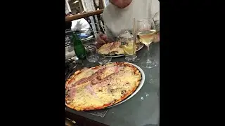 Discover the best pizza place in Troyes, France | La Tour de Pizz'