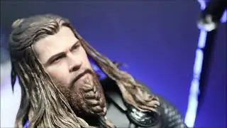 NOVO boneco Hot Toys MMS 564 Avengers Endgame Thanos (versão Battle Damaged) 1/6 #umboxing 