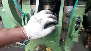 mechanical press 30ton clutch key maintenance 기계식 프레스수리 클러치 키수리중입니다