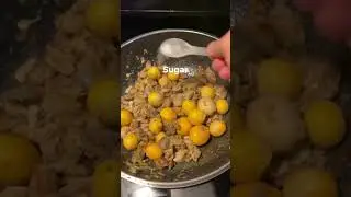 Cooking Basil Unlaid Chicken eggs with easy ingredients #shorts