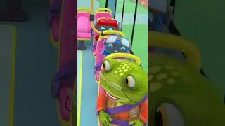 Exciting Farm Trip! Vroom Vroom! 🚜 | Gecko's Garage #shorts #songsforkids #trucks