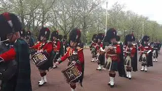 Band of the royal regiment of scotland & 5 scots on the mall