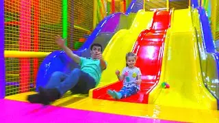 Vasena and Daddy at Indoor Playground Fun for Children's with Kids Song Daddy Finger