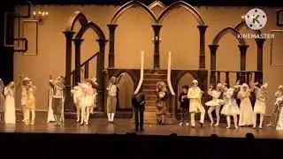 The Addams Family Musical: Bows