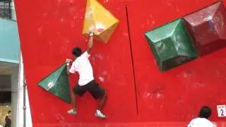 Boulderactive 2011 Open Men Irwan Wall 1