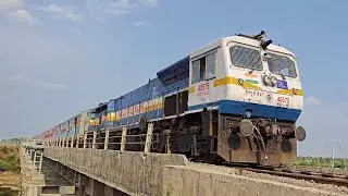 17630 Hazur Sahib Nanded - Pune Express | Pune WDP4D Smoking & Acceleration | Railway Train Video