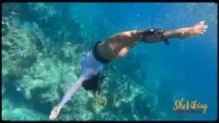 Beautiful Underwater Swimming 💦Going Deeper | No Fins | Freediving  In The Ocean.🌊