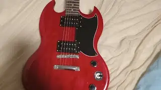 New guitar day, my very first SG! 