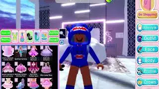 Royale High Inventory Tour!