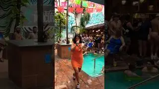 &iexcl;INCRE&Iacute;BLE TALENTO! #hotelgay #puertovallarta Alison Lo en Hotel Mercurio 🏳️&zwj;🌈🏳️&zwj;⚧️