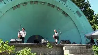 GINGER ST. JAMES & SNOWHEEL SLIM 