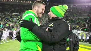 Церемония награждения премией Джона Л. Тонера, врученной компанией Shaw Sports Turf, и вручения п...