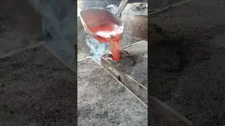 #shoets Dropping Liquid Metal &ndash; Pure Heat in Action! #satisfying