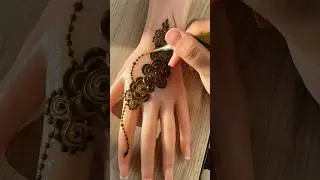 #henna #hennatattoodesign #mehndi #hennatatto #hennacraze #hennadesign #hennamagic #hennaart #shorts