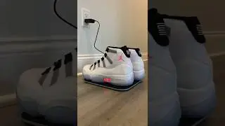 Кроссовки с Беспроводной зарядкой умеют&hellip; #кроссовки #nike #airjordan
