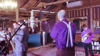 Easy Lovin by Jimi Beavis - Live at the Barn Studio