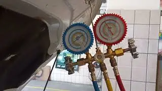QUAL A PRESS&Atilde;O IDEAL PARA O AR CONDICIONADO DO CARRO, NOS REL&Oacute;GIOS MANIFOLD?