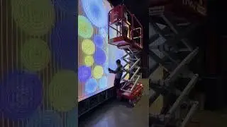 Watch This Interactive Mural Come to Life at Mercedes-Benz Stadium